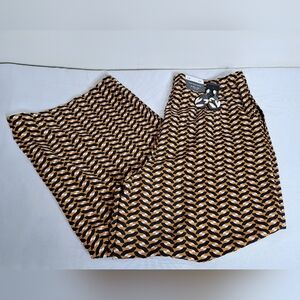 NWT Who What Wear"The Tribal Coquette Girl"Extra wide leg pants. FREE EARRINGS!